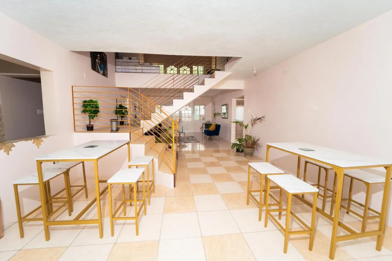 Belle Air Seaview Apartment Runaway Bay Homestay
