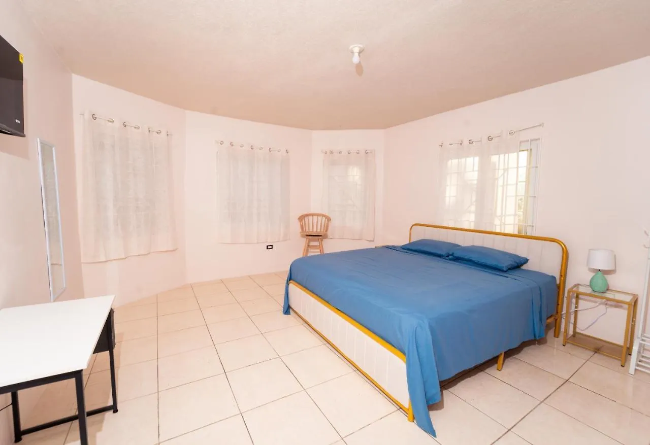 Belle Air Seaview Apartment Runaway Bay