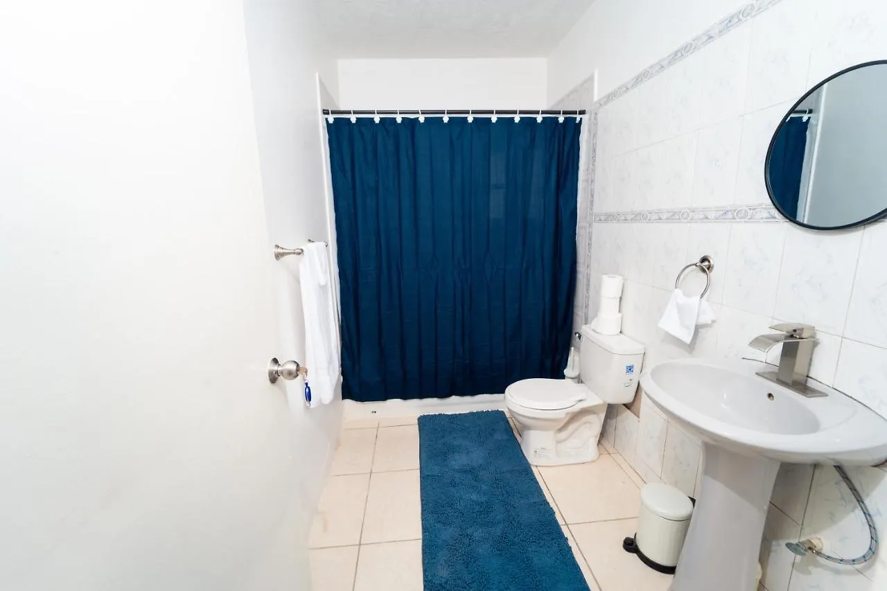 Belle Air Seaview Apartment Runaway Bay Homestay